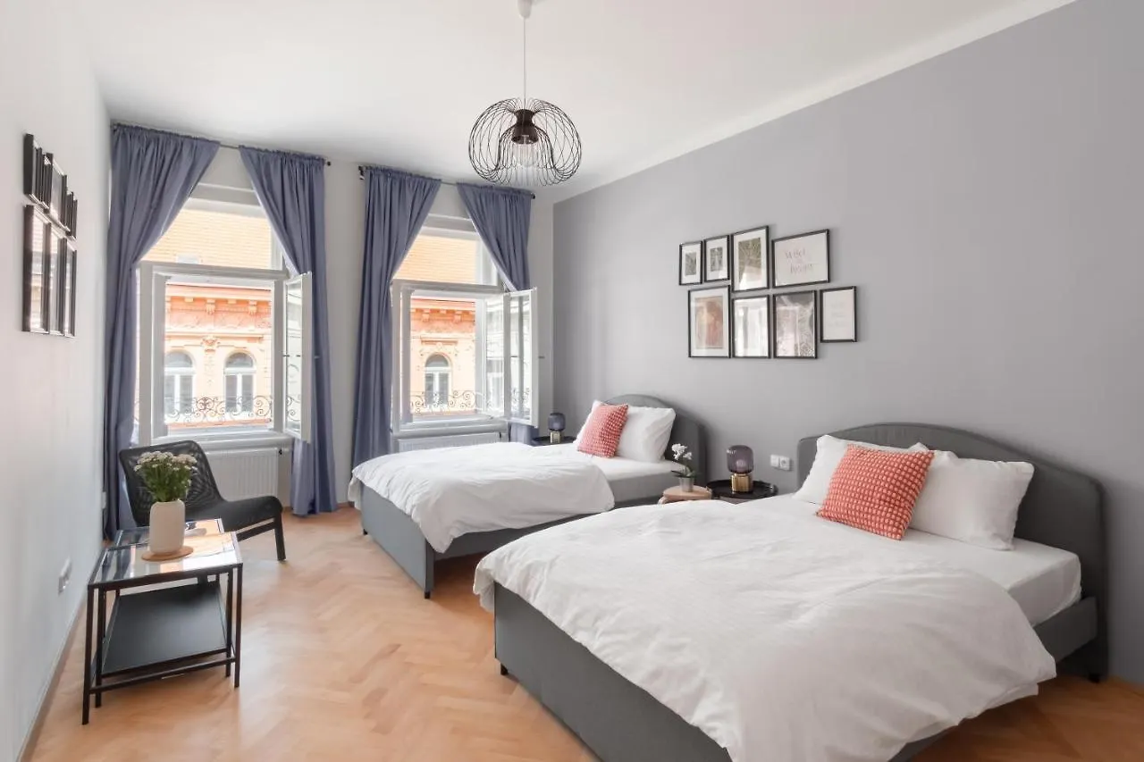 Apartments Next To Wenceslas Square By Prague Days