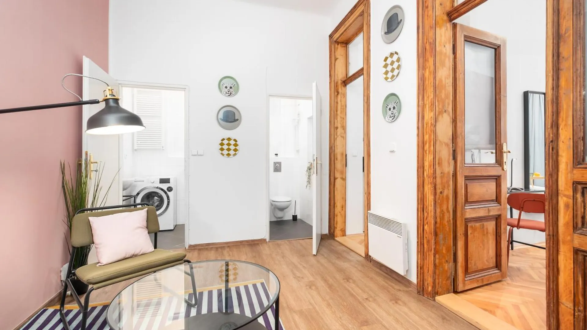 Prague Days - Modern Apts - Fast Wifi - Netflix - 7 Min Wenceslas Sq République tchèque