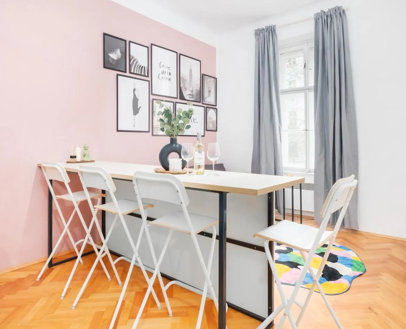 Prague Days - Modern Apts - Fast Wifi - Netflix - 7 Min Wenceslas Sq République tchèque
