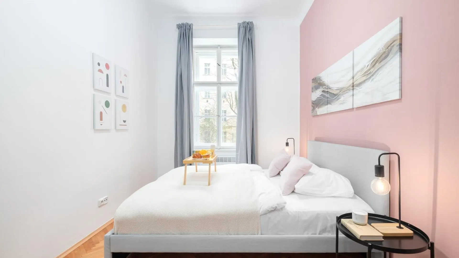 Prague Days - Modern Apts - Fast Wifi - Netflix - 7 Min Wenceslas Sq Appartement