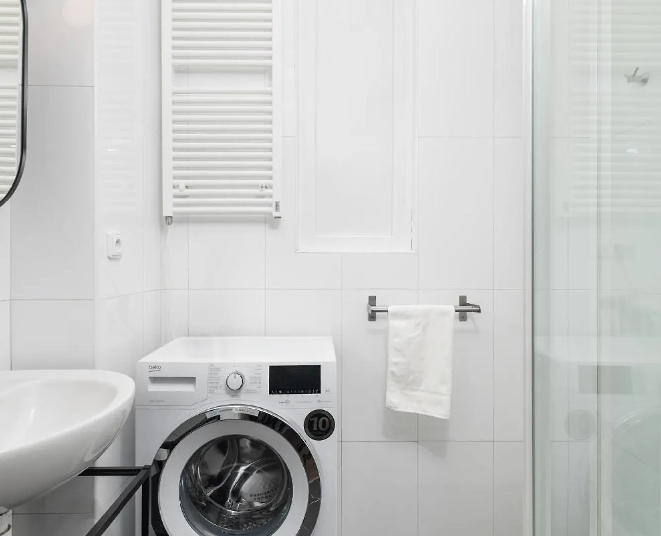 Prague Days - Modern Apts - Fast Wifi - Netflix - 7 Min Wenceslas Sq 0*,