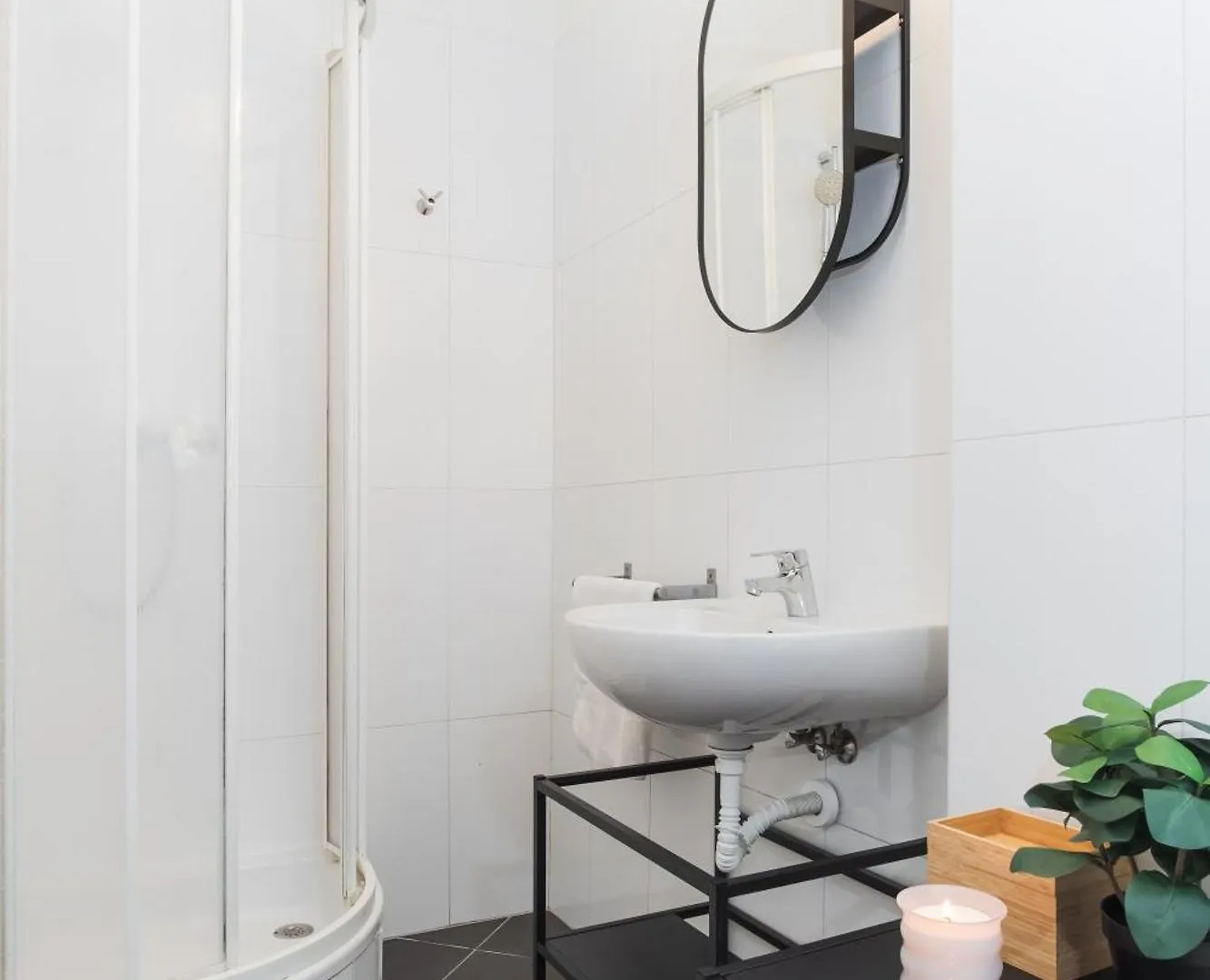 Prague Days - Modern Apts - Fast Wifi - Netflix - 7 Min Wenceslas Sq
