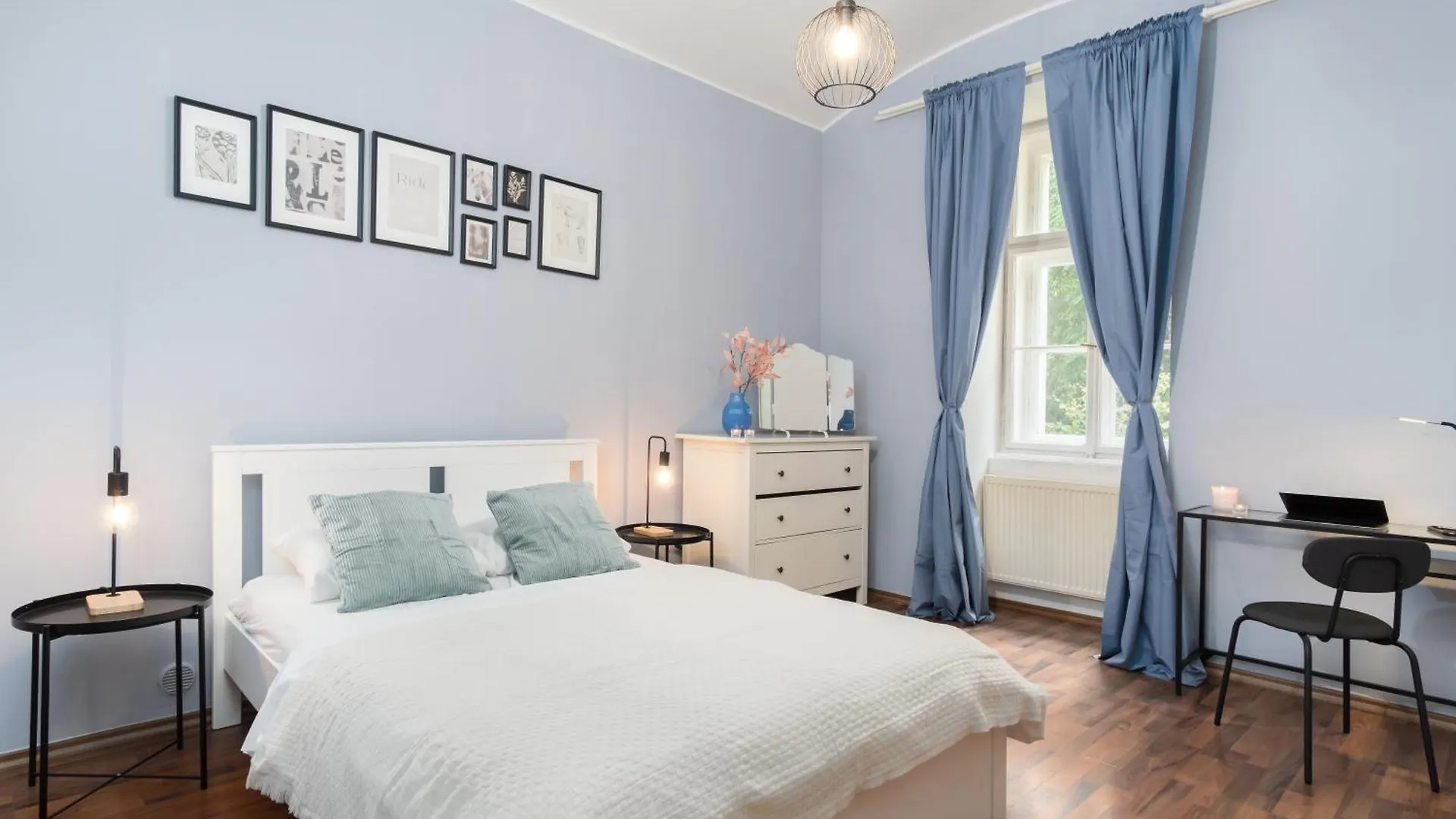 Prague Days - Modern Apts - Fast Wifi - Netflix - 7 Min Wenceslas Sq