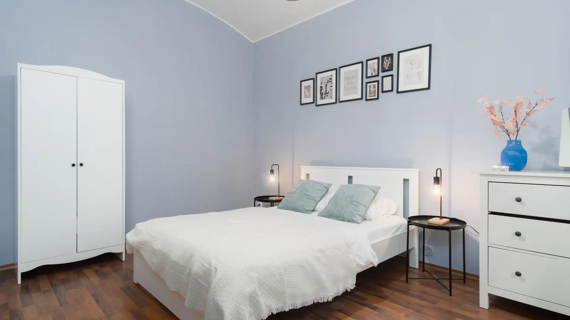 Prague Days - Modern Apts - Fast Wifi - Netflix - 7 Min Wenceslas Sq